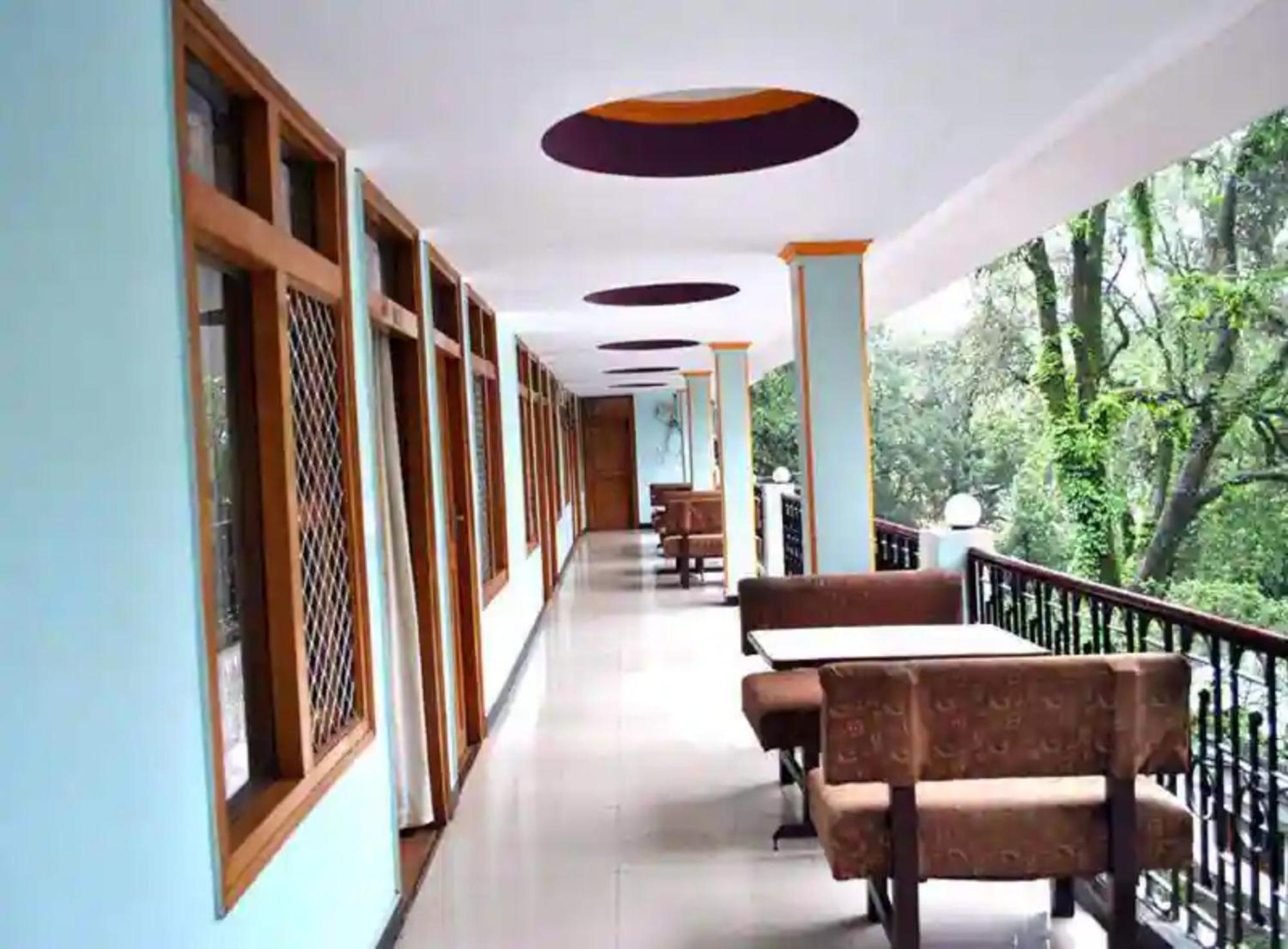 Goroomgo Moon Nainital Near Naini Lake - Parking & Lift Facilities -Hygiene And Spacious Room - Best Seller מראה חיצוני תמונה